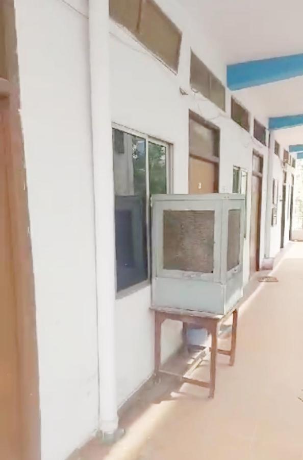 Gandhi Ganaga Guest House Varanasi Exterior foto